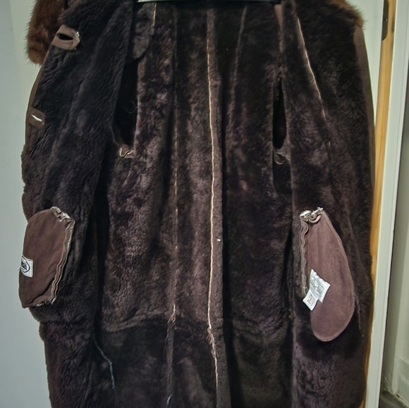 Ferriza Beaver Fur Shearling Women's sz: M (bust 39), L 42", Shoulder Length 27" - Picture 5 of 14